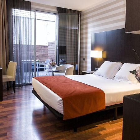 Hotel Zenit Pamplona Cordovilla Dış mekan fotoğraf